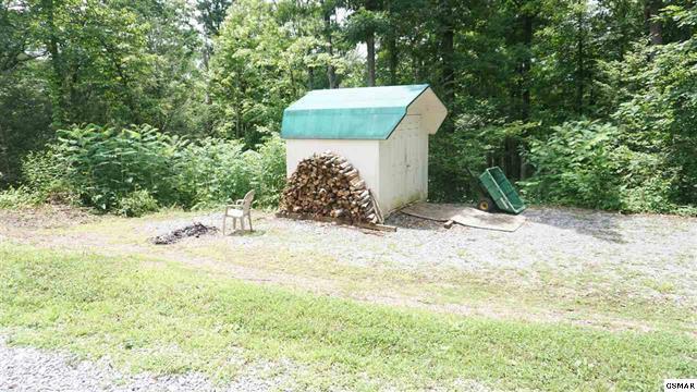 4109 Suttons Road Sevierville, TN 37876 - Photo 14 of 28 217308-14