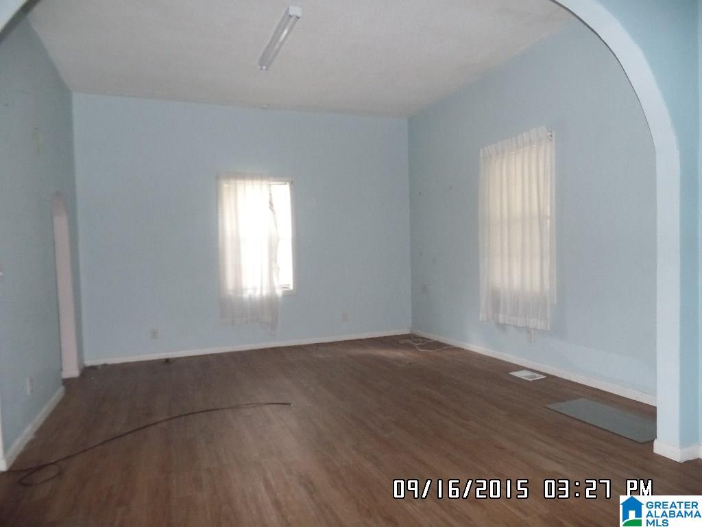 402 5th Street Southwest Birmingham, AL 35211 - Photo 2 of 14
