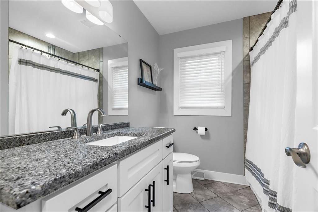 3118 West 79th Street Prairie Village, KS 66208 - Photo 13 of 30