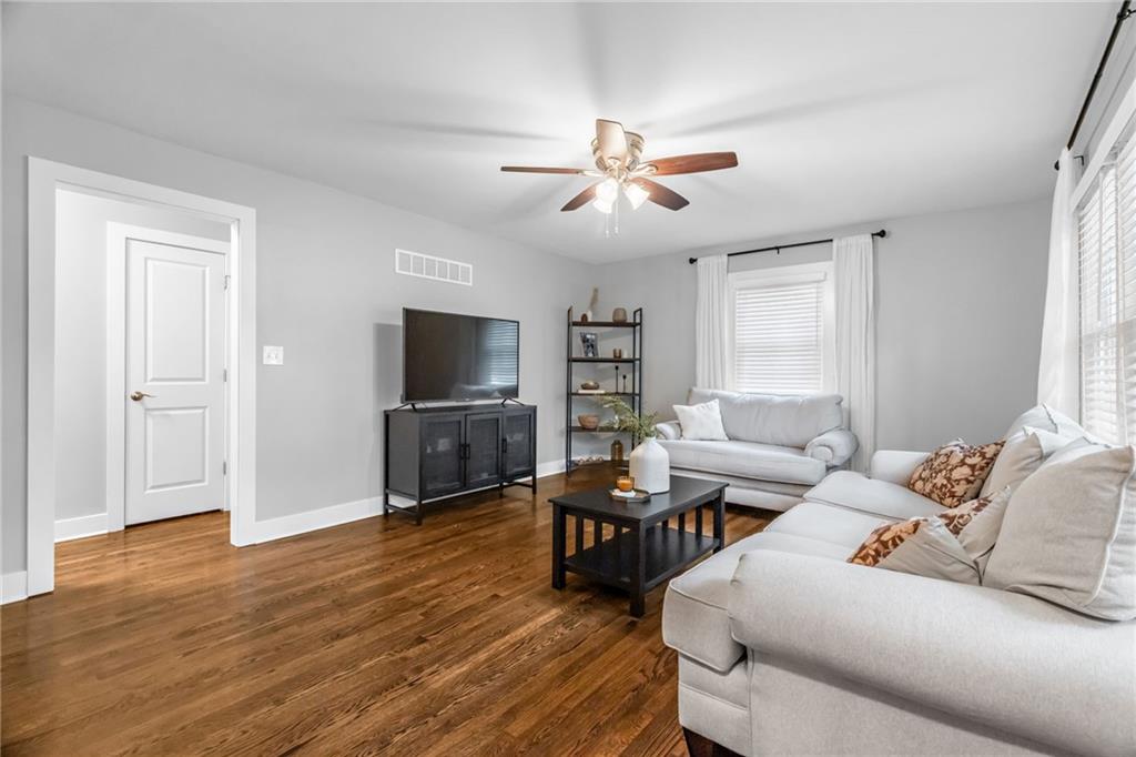 3118 West 79th Street Prairie Village, KS 66208 - Photo 5 of 30