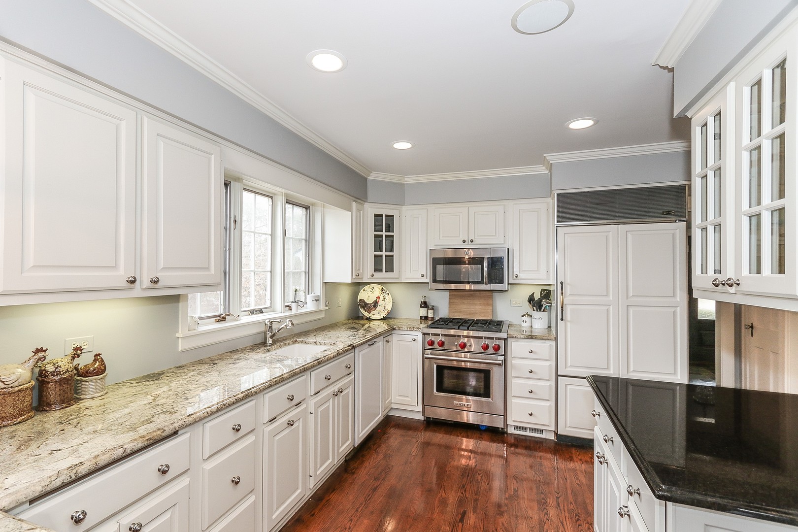 234 Linden Road Barrington, IL 60010 - Photo 14 of 36 Gallery Image 14