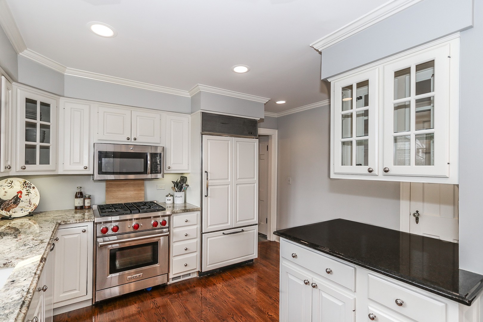 234 Linden Road Barrington, IL 60010 - Photo 15 of 36 Gallery Image 15