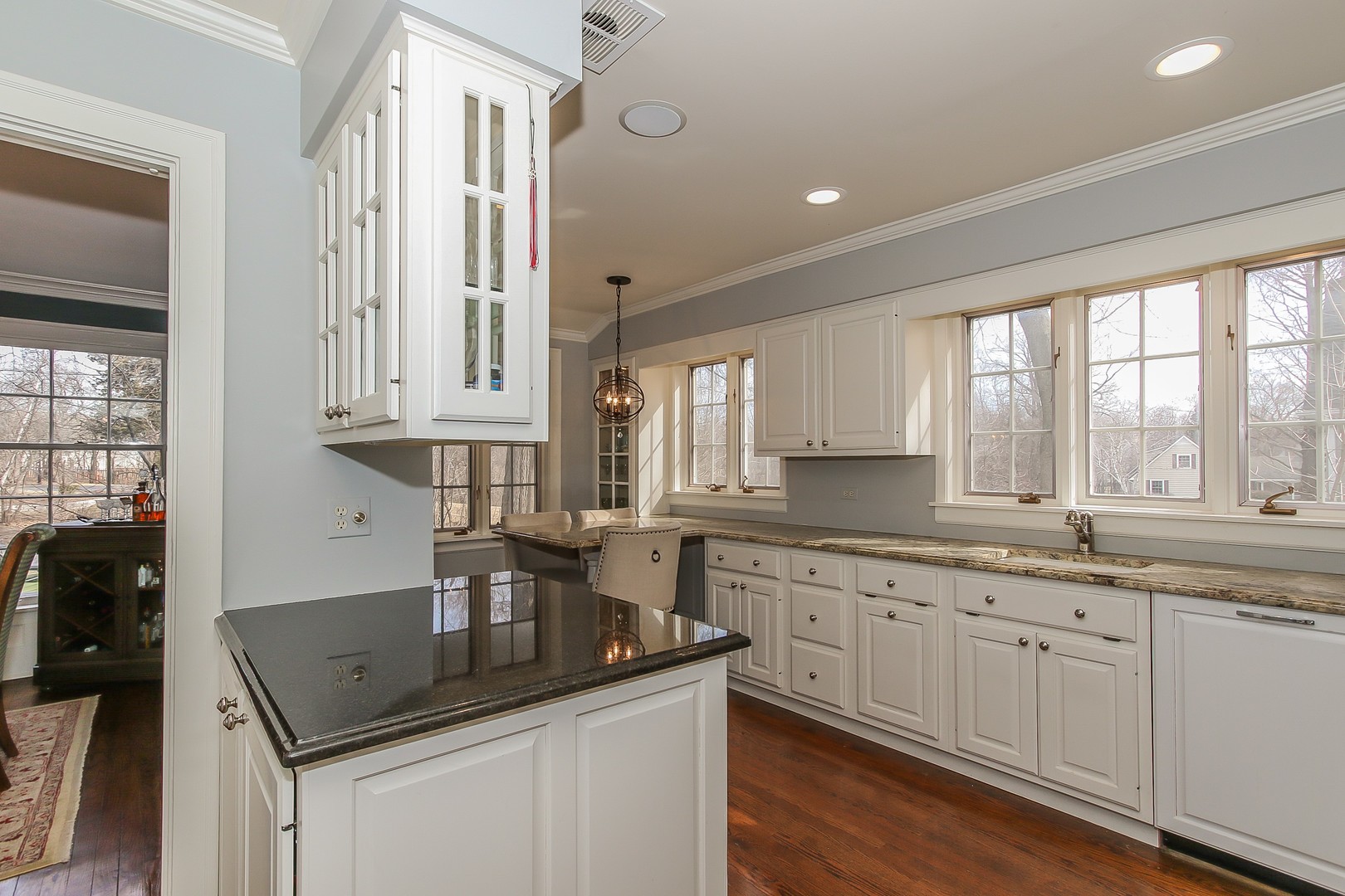 234 Linden Road Barrington, IL 60010 - Photo 16 of 36 Gallery Image 16