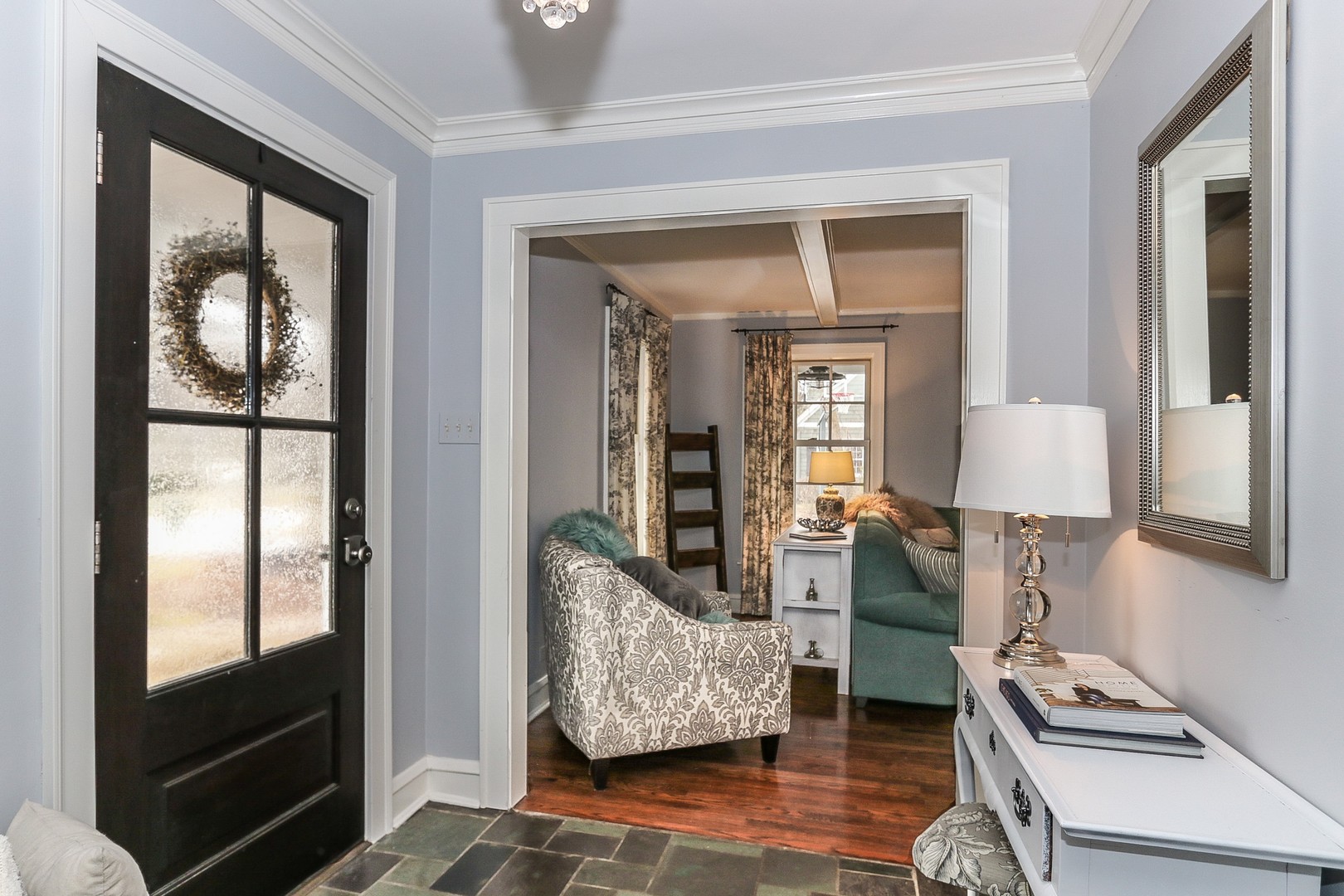 234 Linden Road Barrington, IL 60010 - Photo 3 of 36 Gallery Image 3