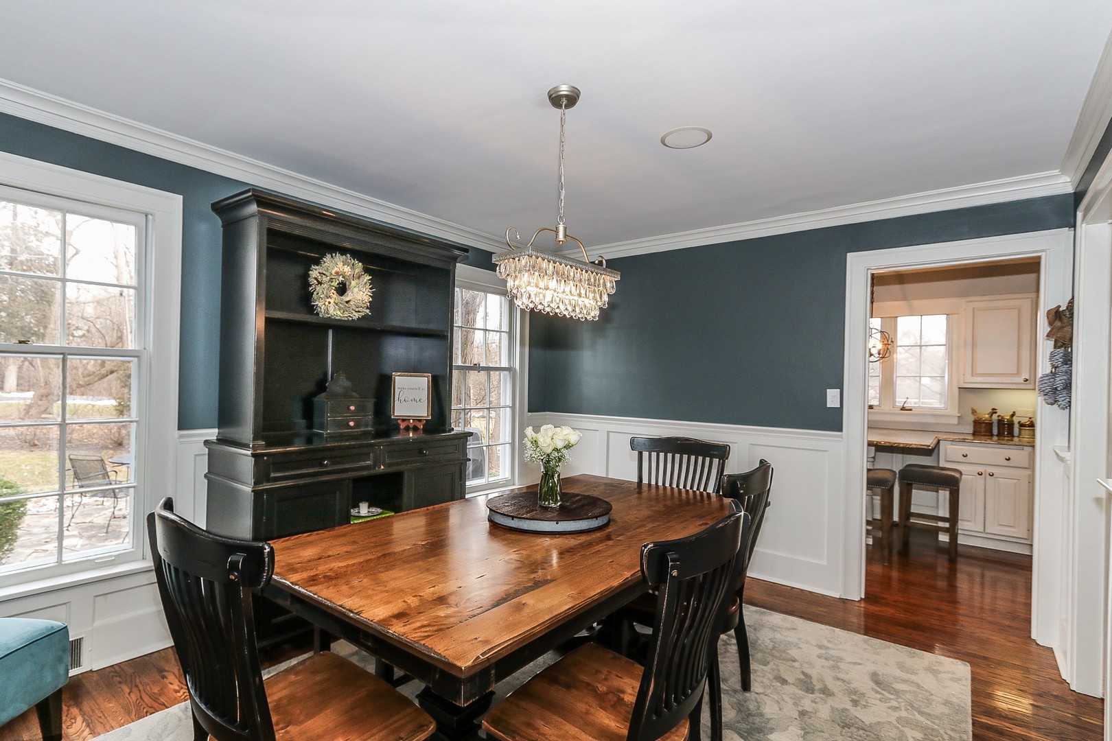 234 Linden Road Barrington, IL 60010 - Photo 10 of 36 Gallery Image 10