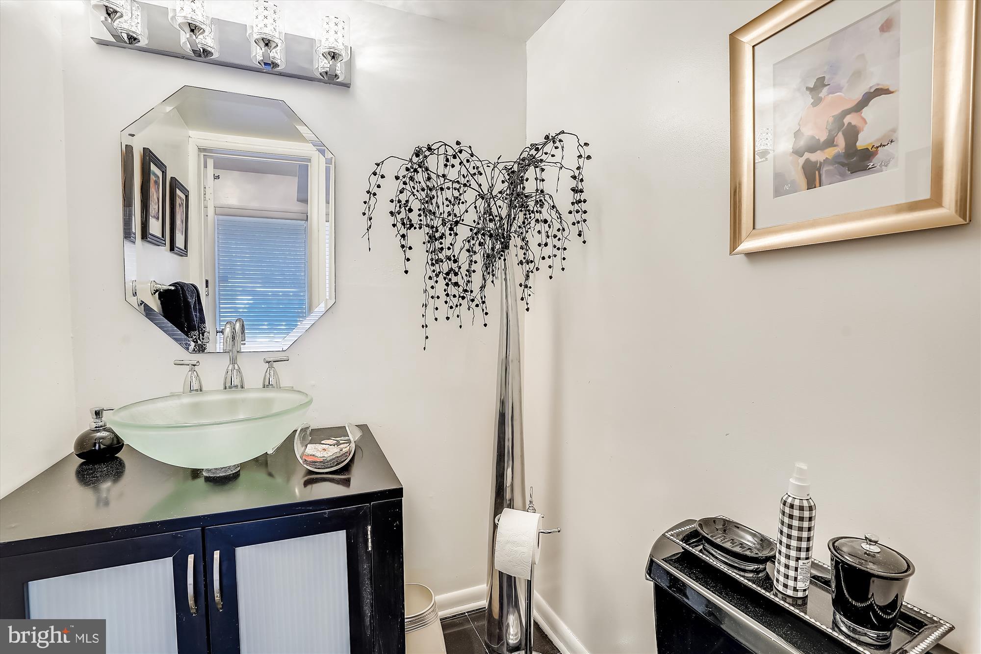 11153 Saffold Way Reston, VA 20190 - Photo 12 of 91 Powder Room