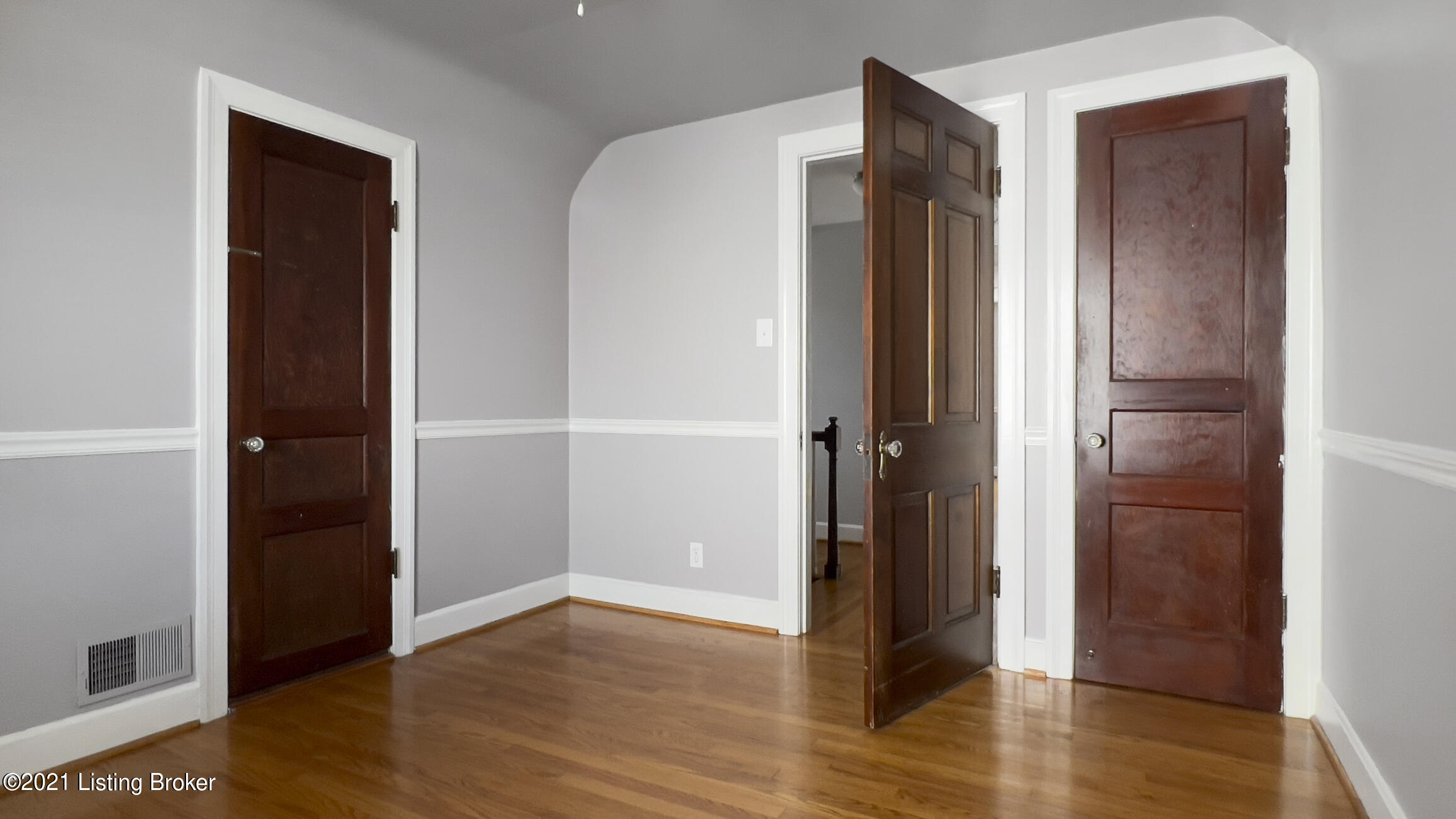 2213 Manchester Road Louisville, KY 40205 - Photo 41 of 52 2213 Manchester Rd-2036