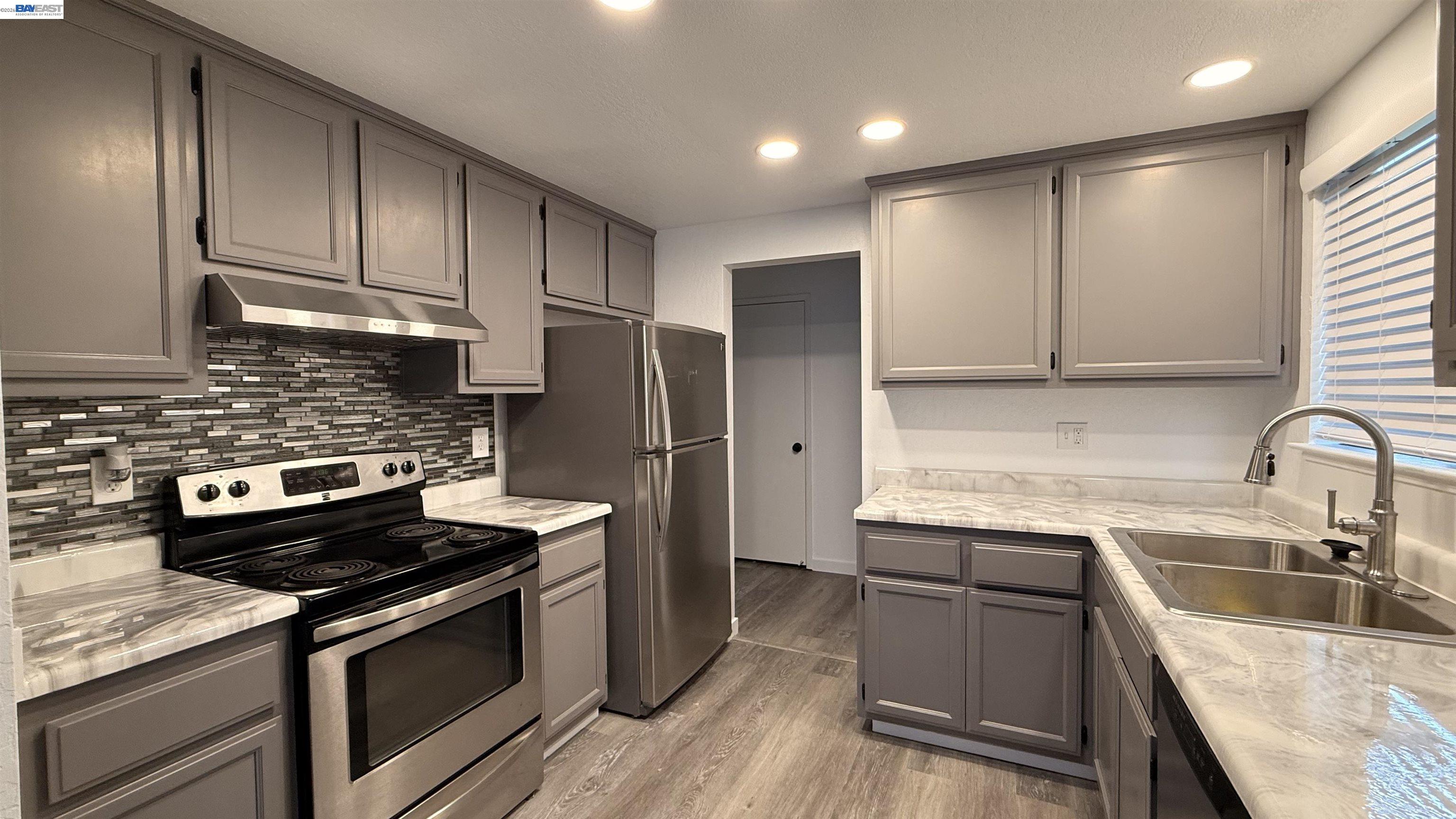 460 Lisa Ann Street Bay Point, CA 94565 - Photo 9 of 19