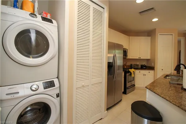 $5,500 | 1360 Sweetwater Cove, Unit 202, Naples, FL 34110