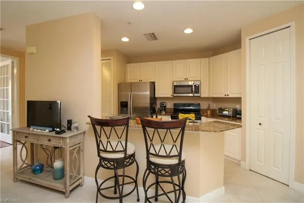 $5,500 | 1360 Sweetwater Cove, Unit 202, Naples, FL 34110