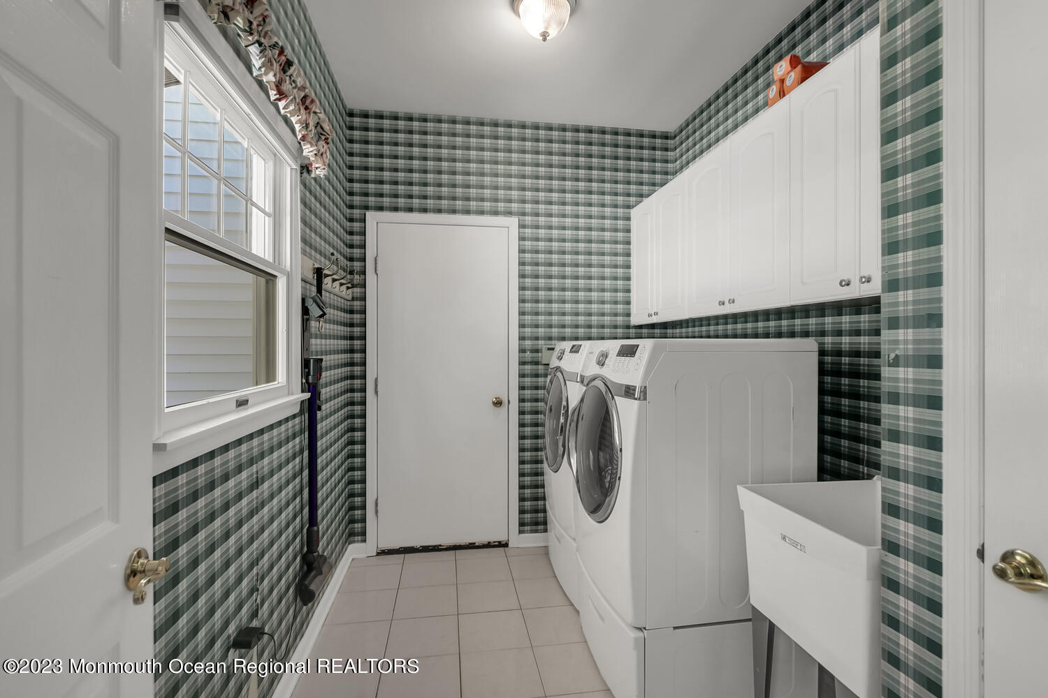 3 Goose Point Drive Colts Neck, NJ 07722 - Photo 37 of 66 1F8A9335-026-035-1500x1000