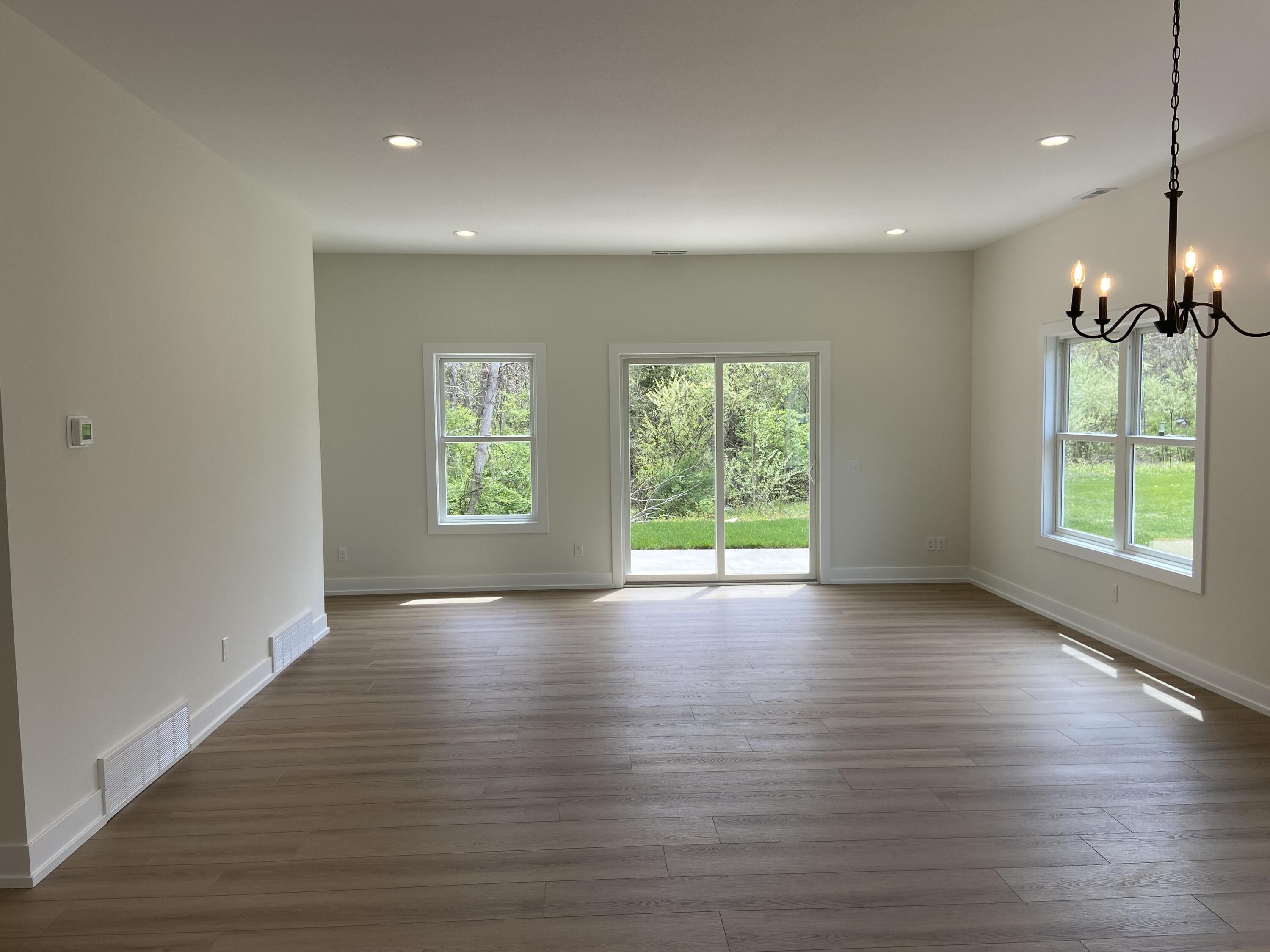 730 Violet Way St. Joseph, MI 49085 - Photo 9 of 21 IMG_6150