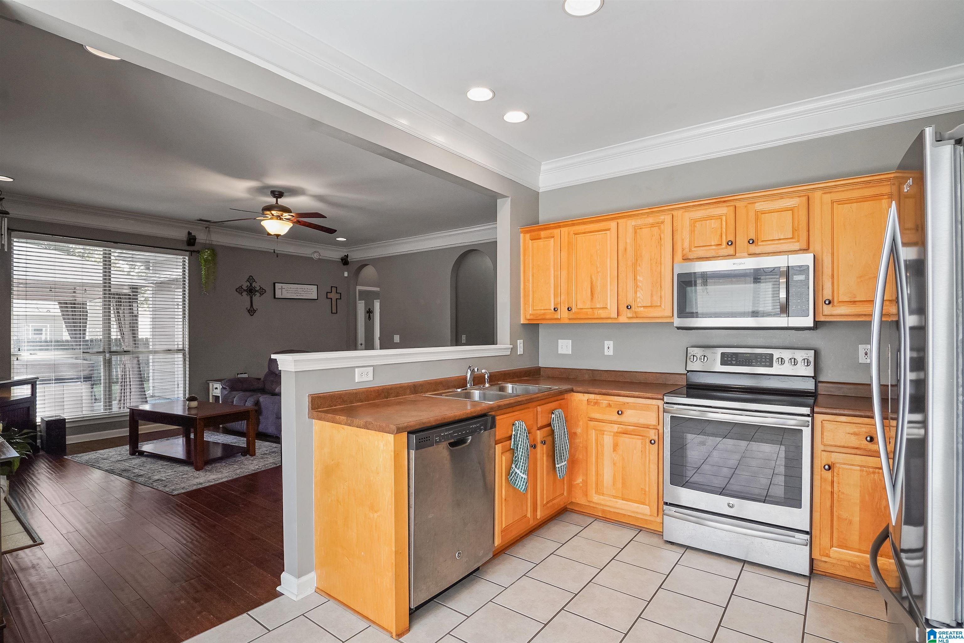 657 Barkley Circle Alabaster, AL 35007 - Photo 11 of 34
