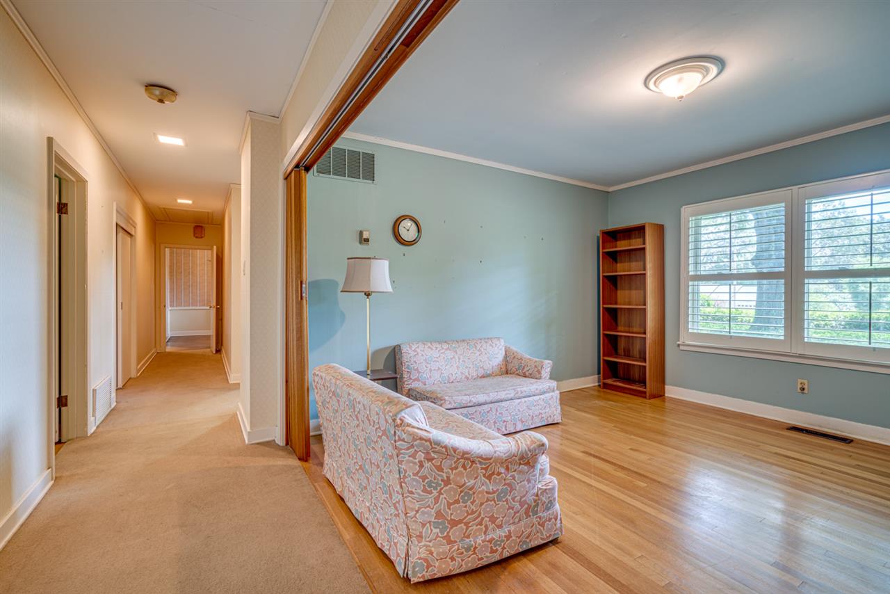 377 South Yates Road Memphis, TN 38120 - Photo 14 of 25