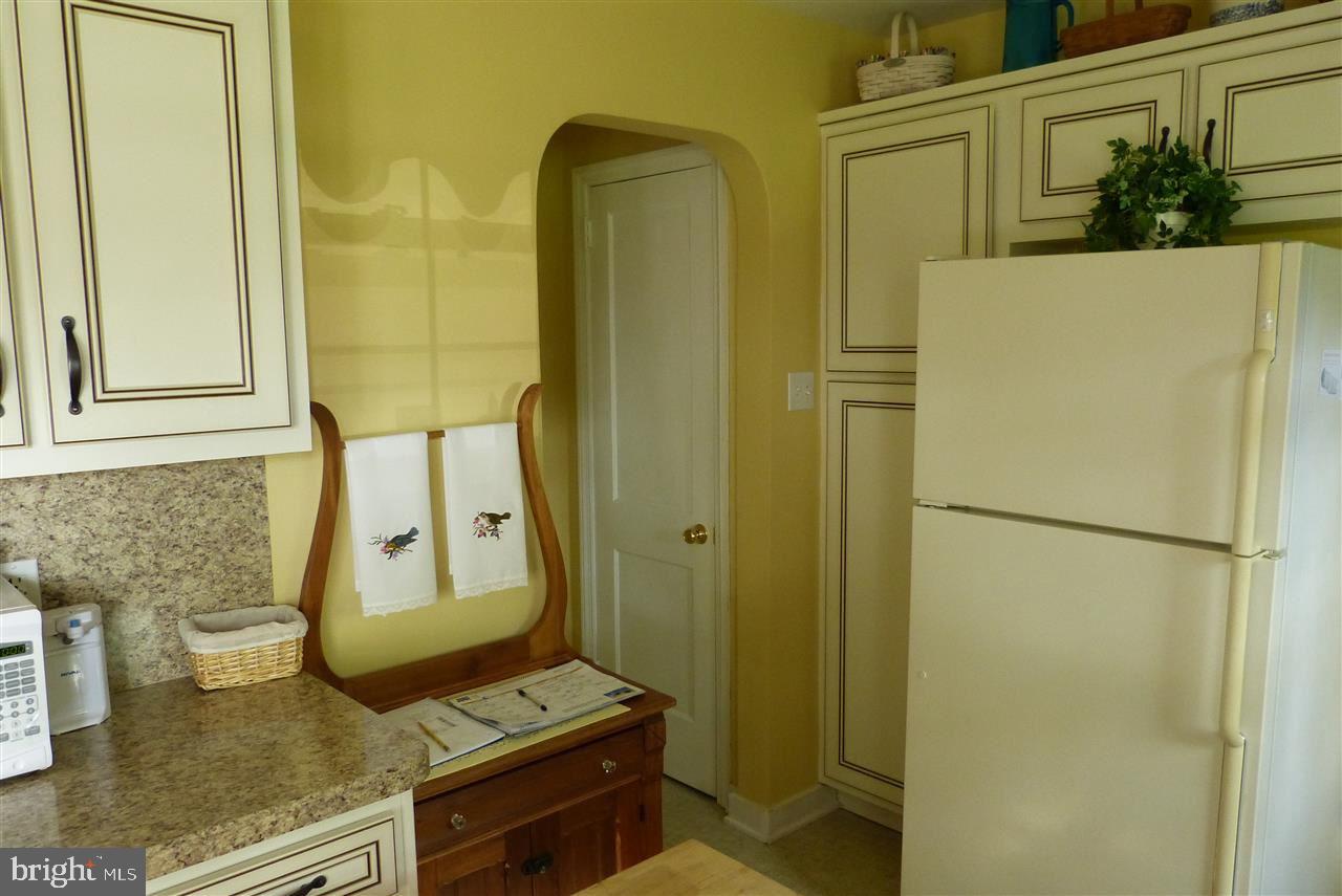256 North Main Street Spring Grove, PA 17362 - Photo 25 of 28