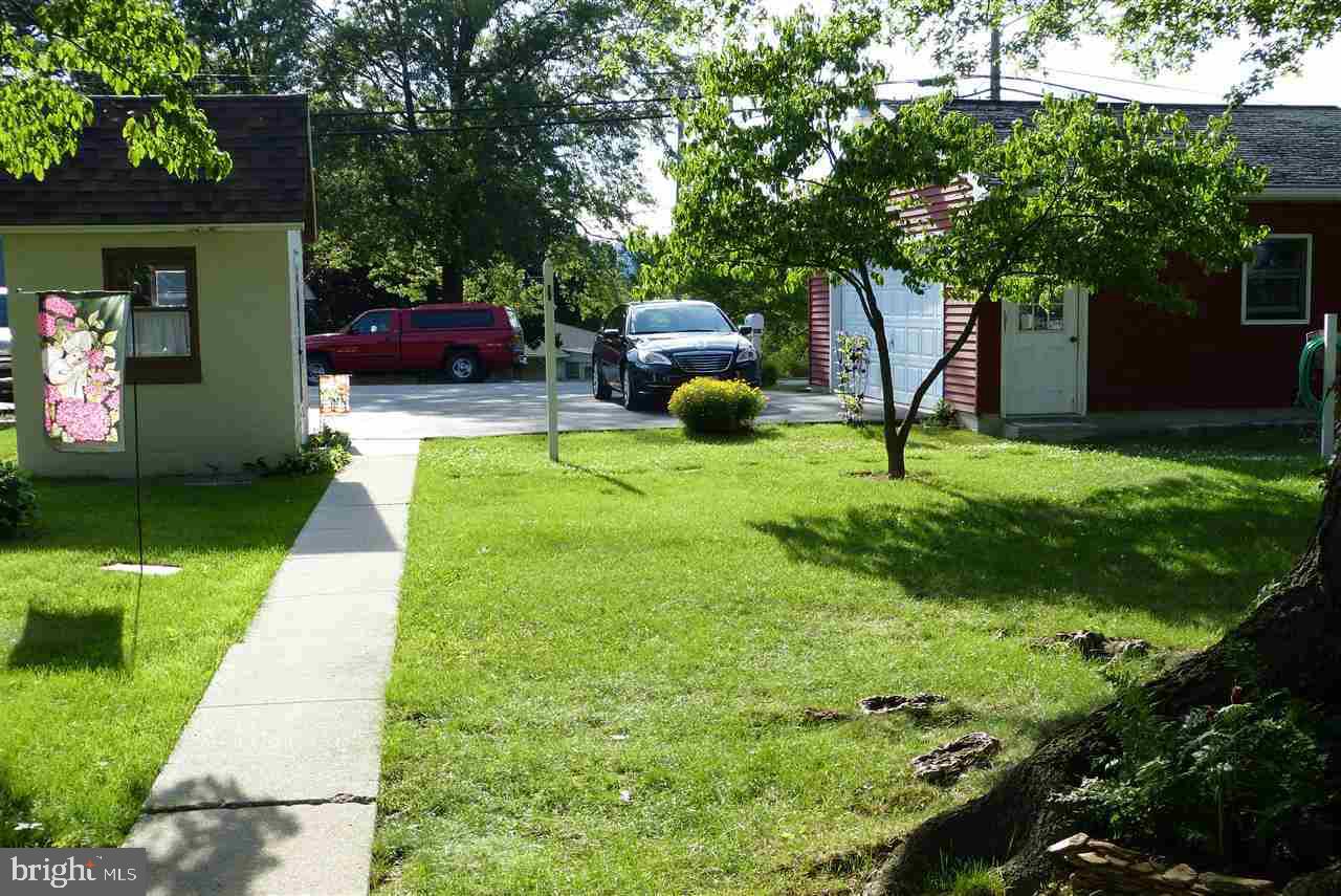 256 North Main Street Spring Grove, PA 17362 - Photo 6 of 28