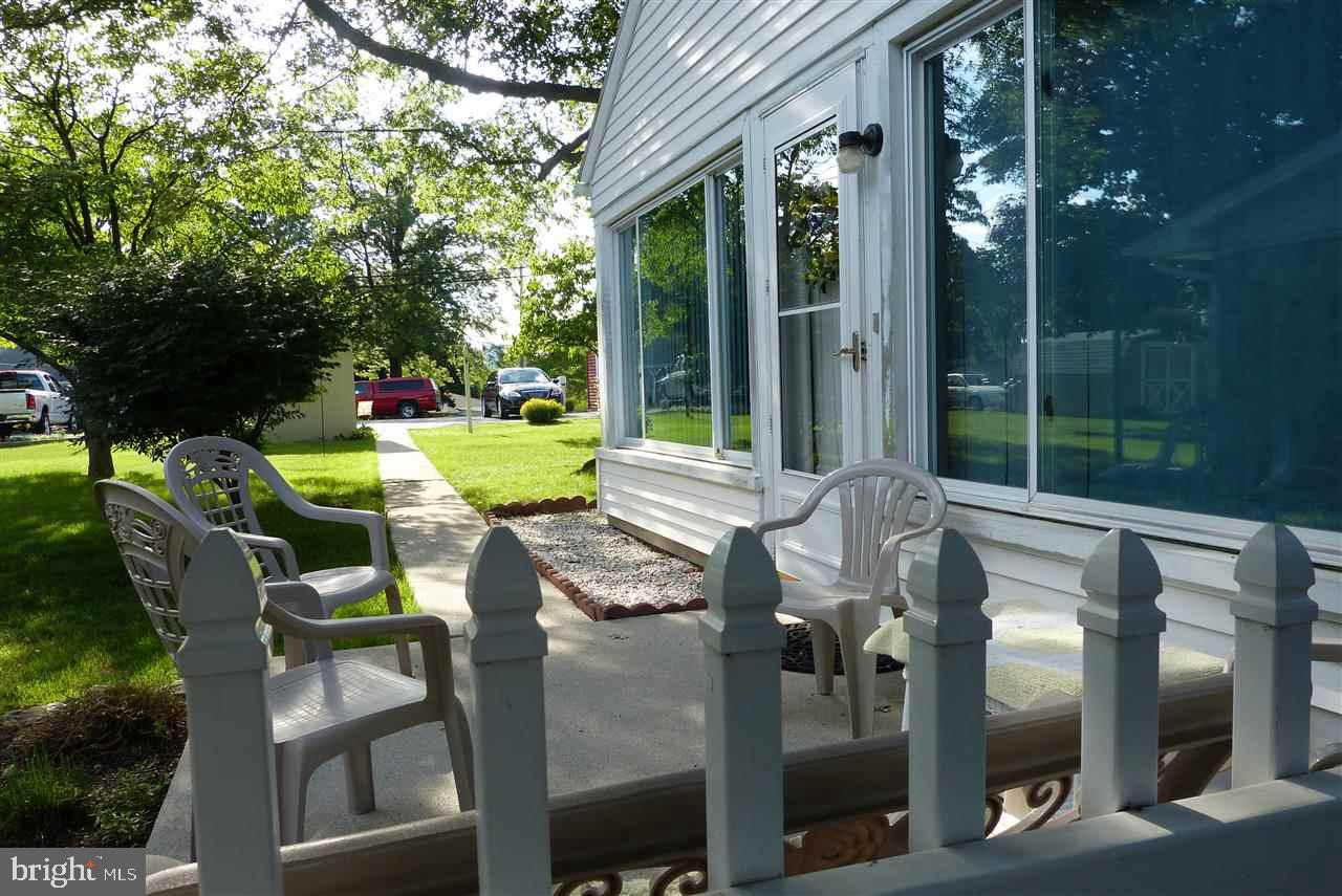 256 North Main Street Spring Grove, PA 17362 - Photo 7 of 28