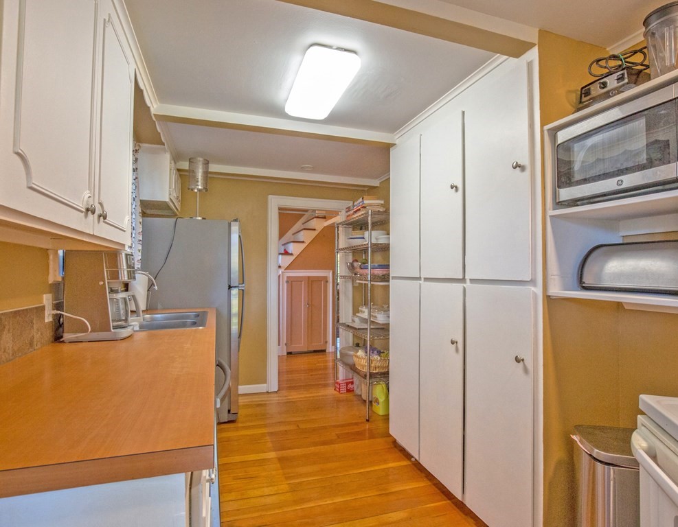 173 Cottage Road Enfield, CT 06082 - Photo 27 of 41 a view of a kitchen from the hallway