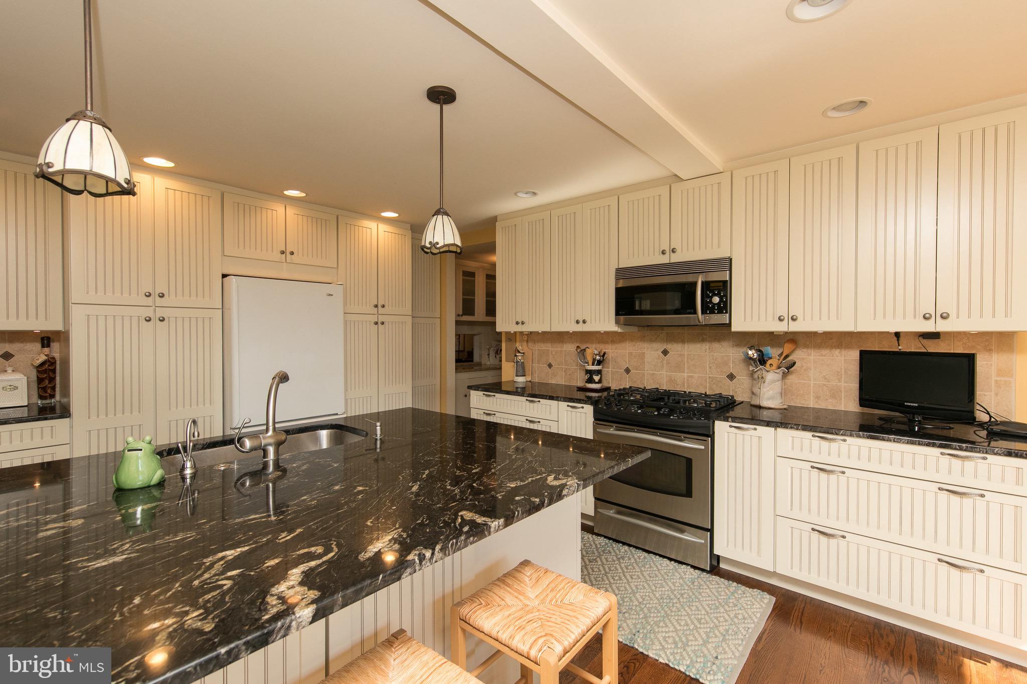 743 Carmet Road Rydal, PA 19046 - Photo 17 of 40 Kitchen