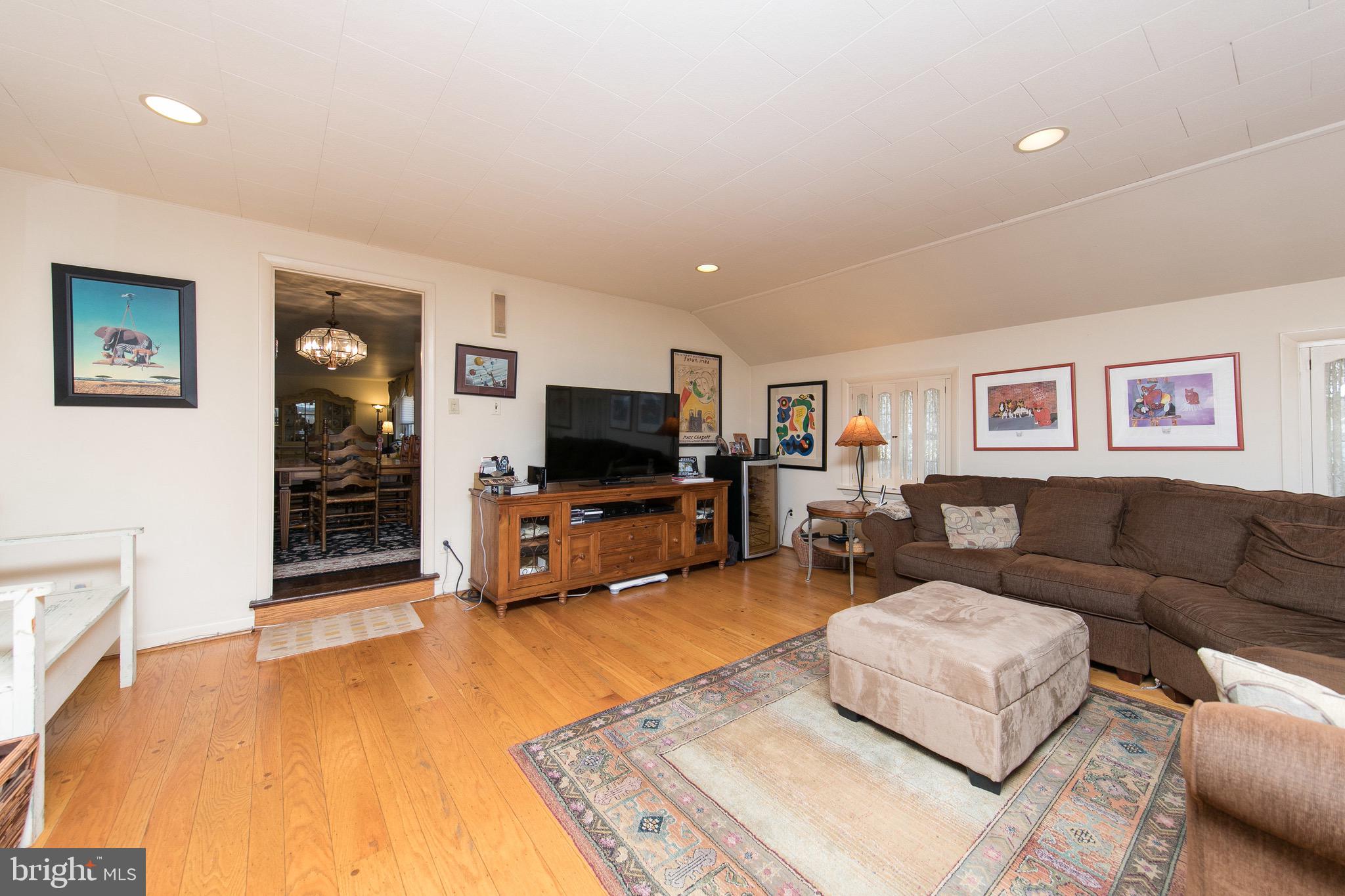 743 Carmet Road Rydal, PA 19046 - Photo 27 of 40 Family Room