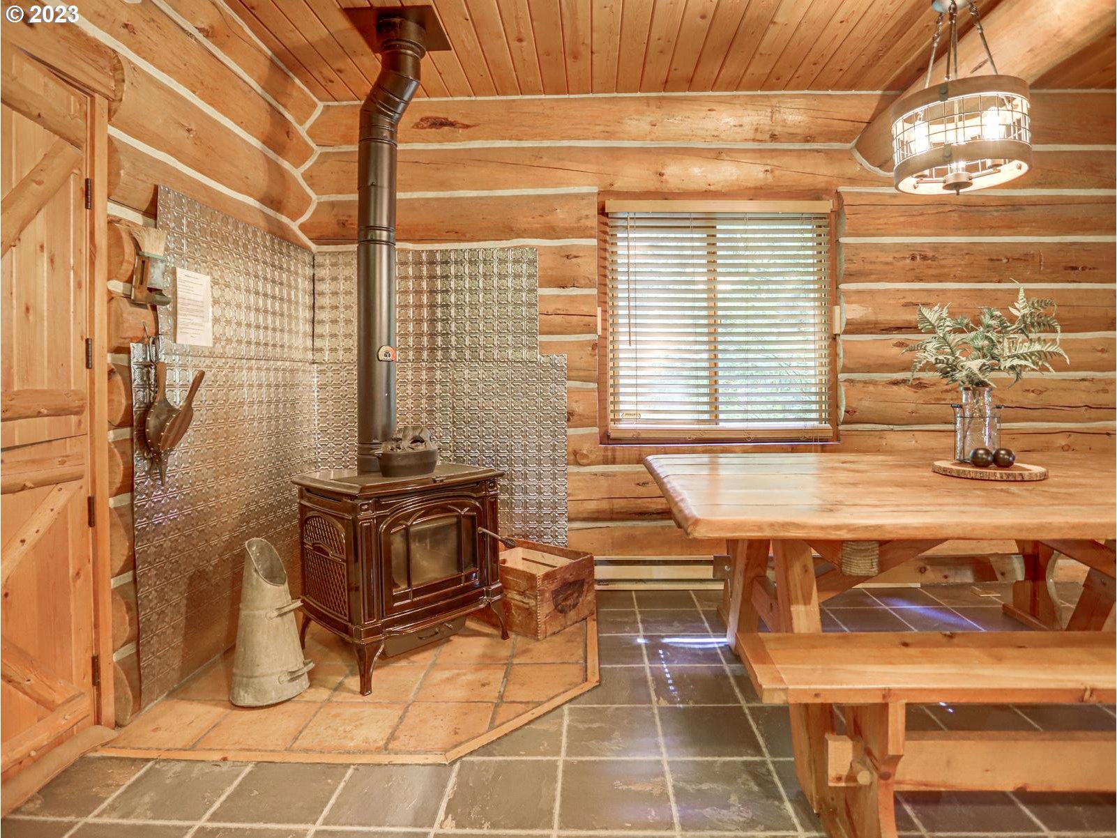 22041 East Pinewood Drive Rhododendron, OR 97049 - Photo 19 of 43 Gallery Image 19