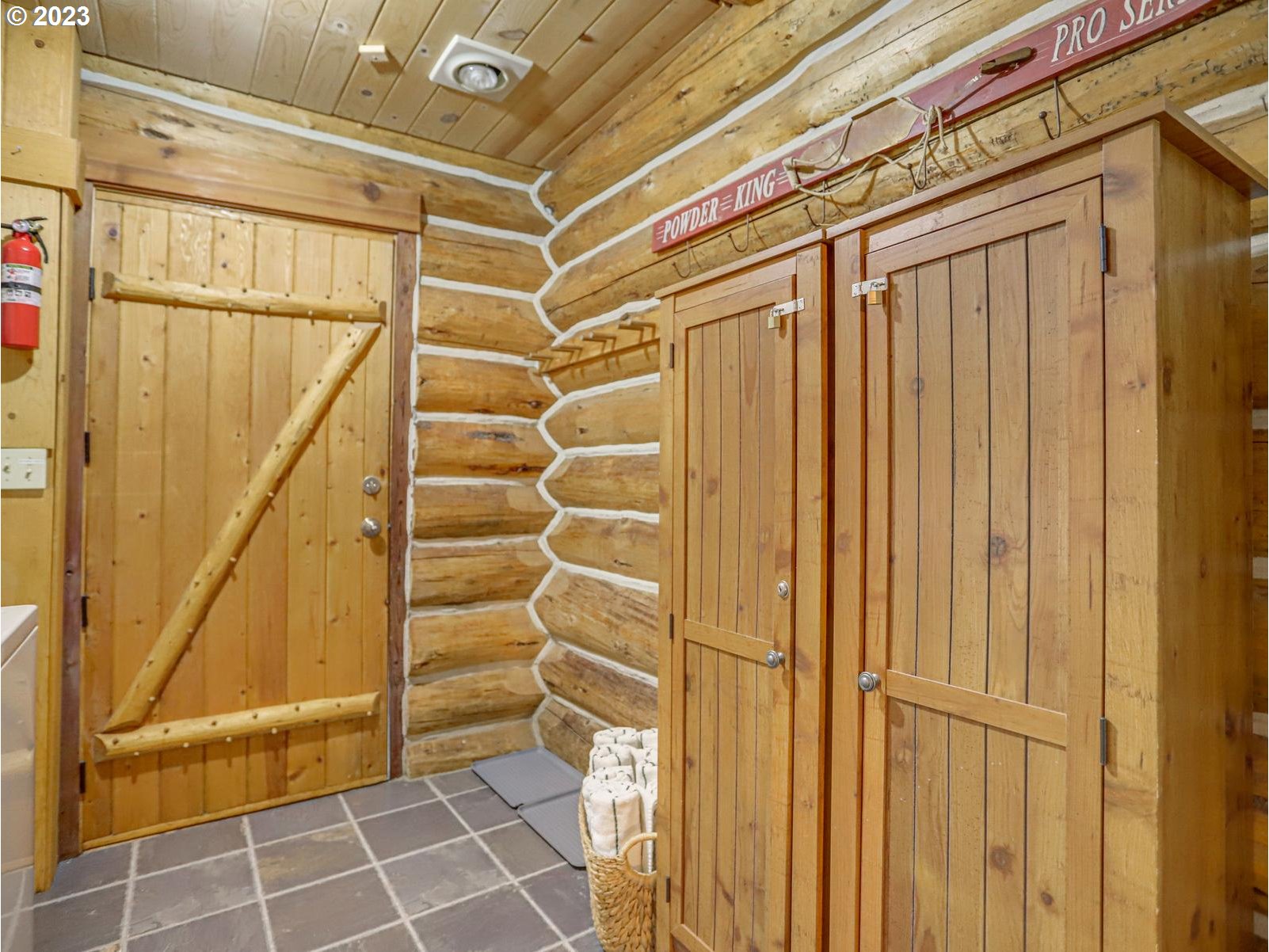 22041 East Pinewood Drive Rhododendron, OR 97049 - Photo 24 of 43 Gallery Image 24