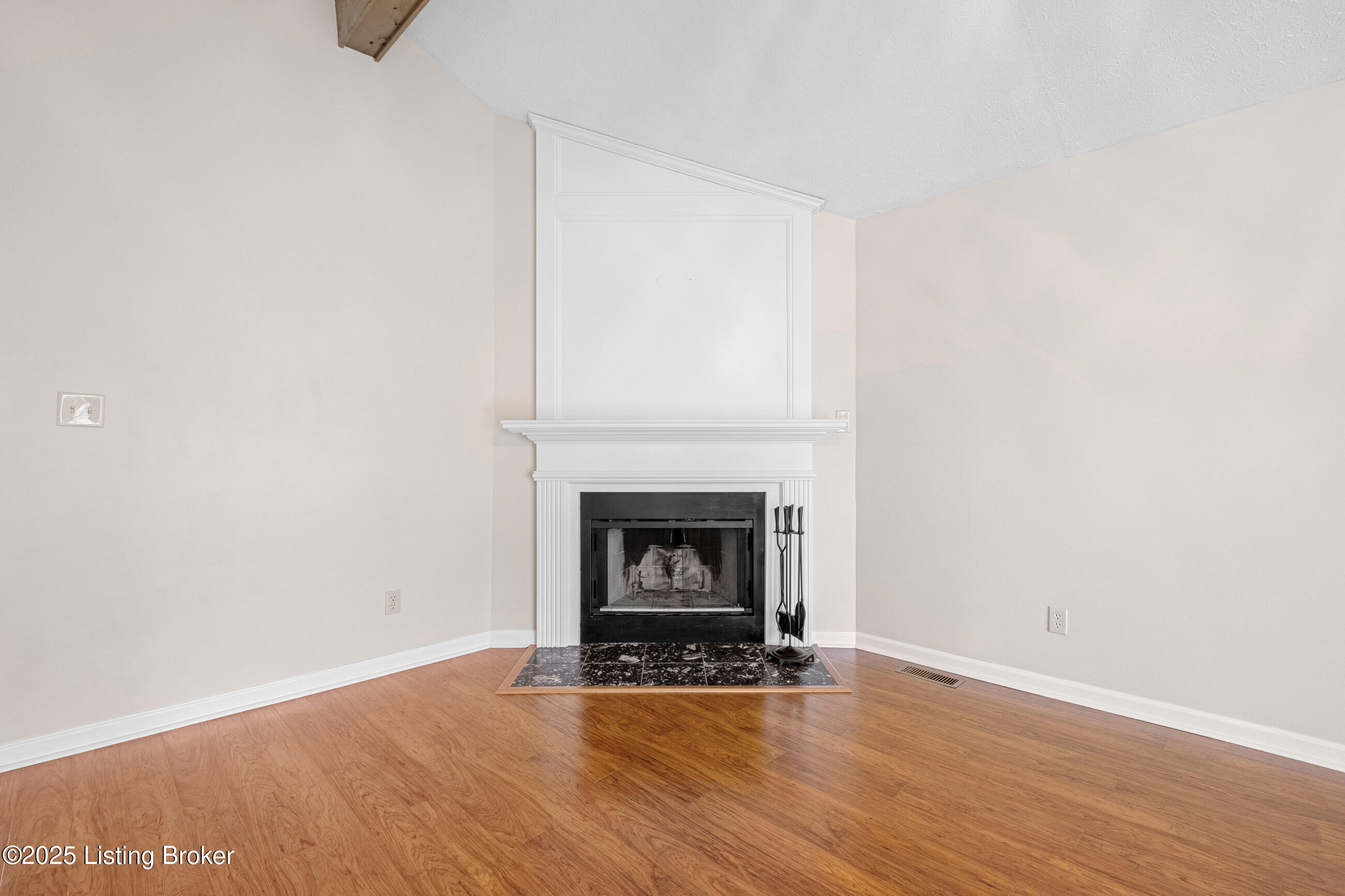 235 Rolling Ridge Way Simpsonville, KY 40067 - Photo 10 of 42 235rolling ridge_019