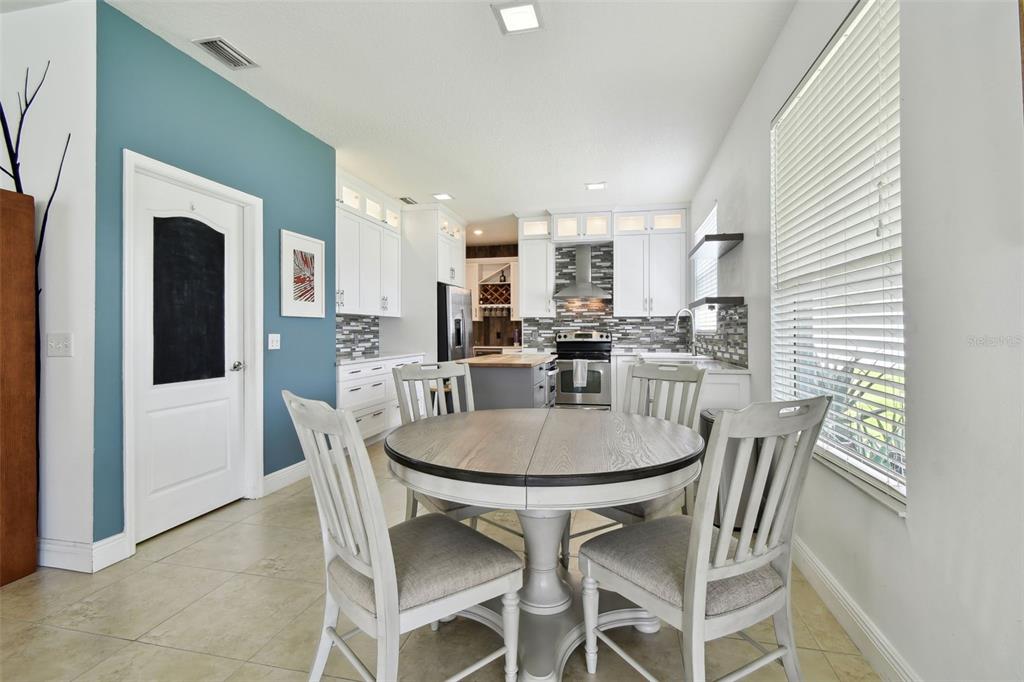 1032 Jacob Way Odessa, FL 33556 - Photo 13 of 60