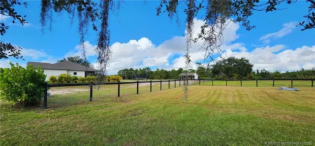 $949,000 | 13559 Southeast 22nd Lane, Okeechobee, FL 34974