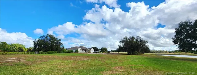 $949,000 | 13559 Southeast 22nd Lane, Okeechobee, FL 34974