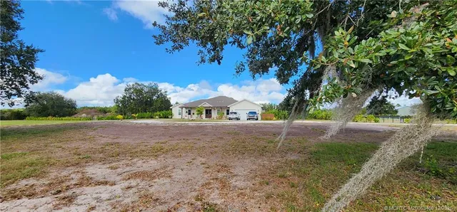 $949,000 | 13559 Southeast 22nd Lane, Okeechobee, FL 34974