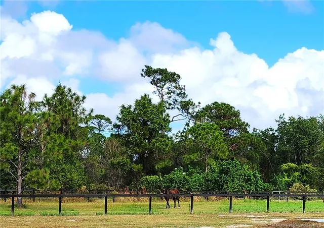 $949,000 | 13559 Southeast 22nd Lane, Okeechobee, FL 34974