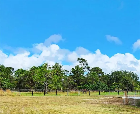 $949,000 | 13559 Southeast 22nd Lane, Okeechobee, FL 34974