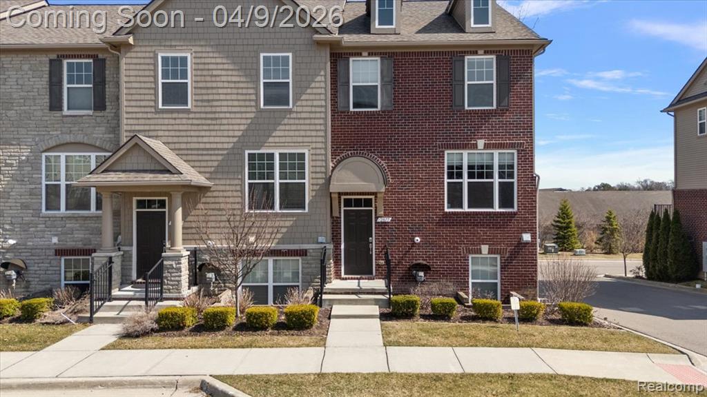 2877 Hartwick Drive Rochester, MI 48307 - Photo 6 of 44