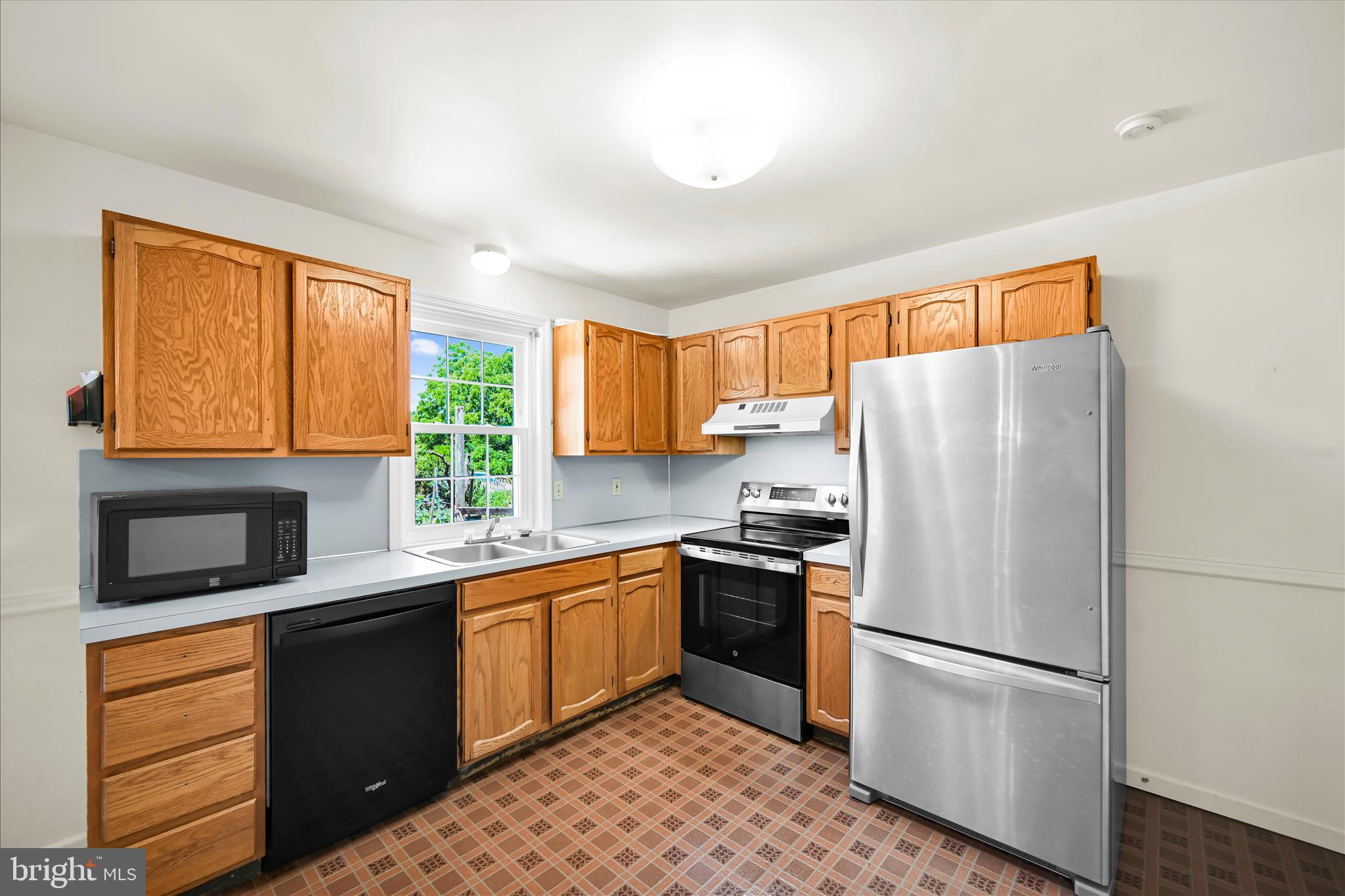 48 Pennwick Drive Lititz, PA 17543 - Photo 13 of 30 Kitchen