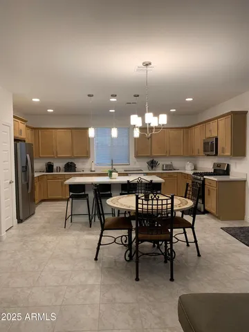 $2,600 | 3716 North 99th Drive, Avondale, AZ 85392