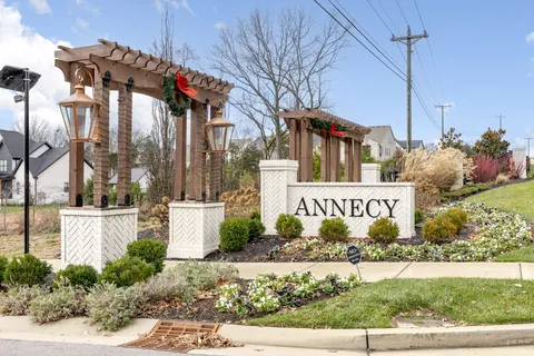 $829,900 | 5024 Evangeline Place, Nolensville, TN 37135