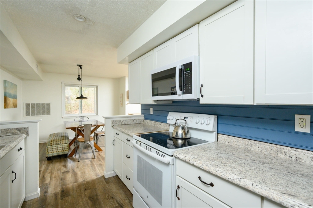 13 Beal's Cove Road, Unit K Hingham, MA 02043 - Photo 5 of 14