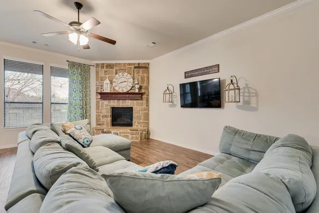 $625,000 | 311 Covington Lane, Ovilla, TX 75154