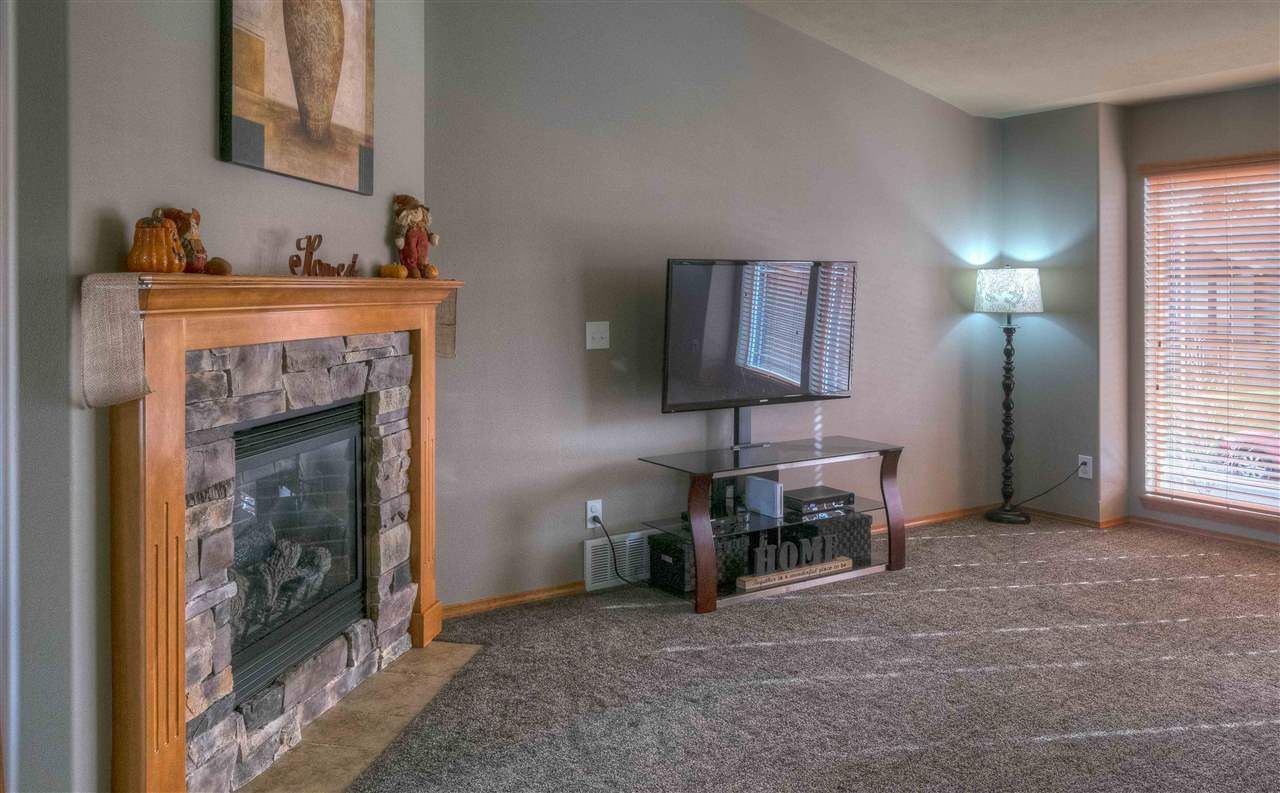 807 East Cooper Lane Colbert, WA 99005 - Photo 3 of 18