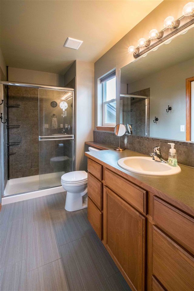 807 East Cooper Lane Colbert, WA 99005 - Photo 9 of 18