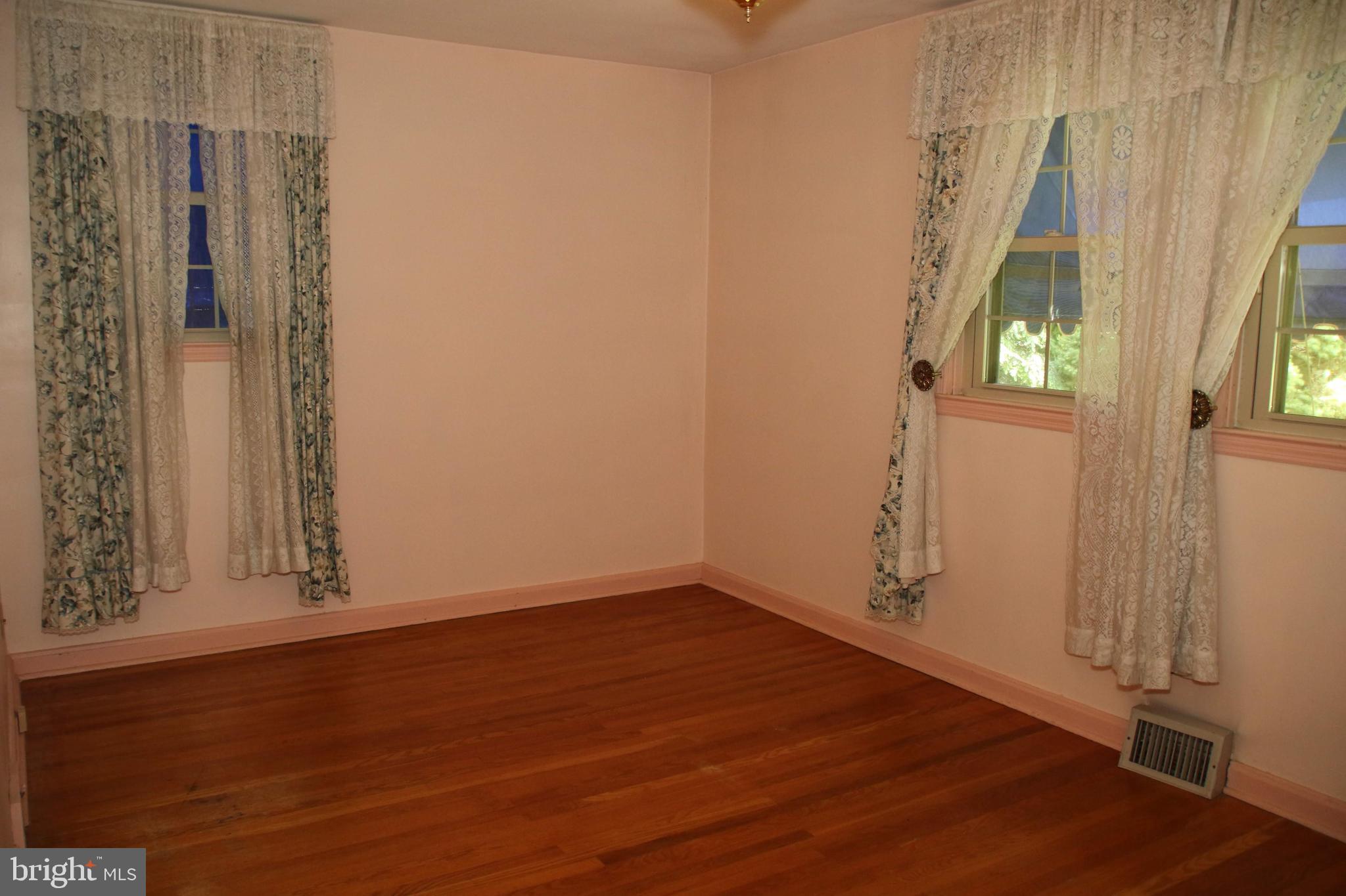 403 Pinecrest Road Norristown, PA 19403 - Photo 12 of 40 Bedroom #1 - front of home