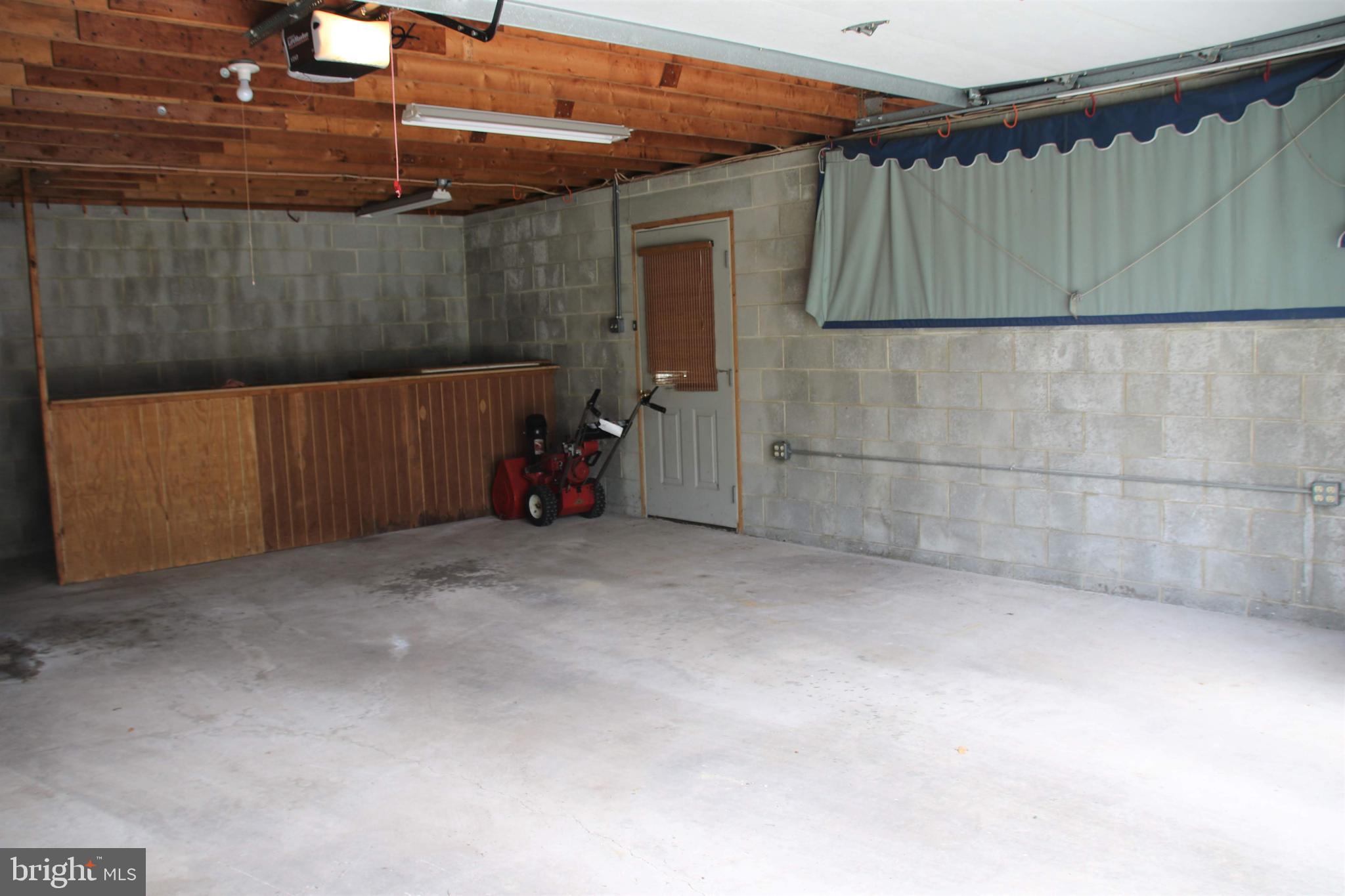 403 Pinecrest Road Norristown, PA 19403 - Photo 34 of 40 Garage