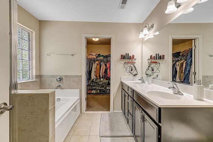 8201 Ruddock Place Hayes, VA 23072 - Photo 22 of 40