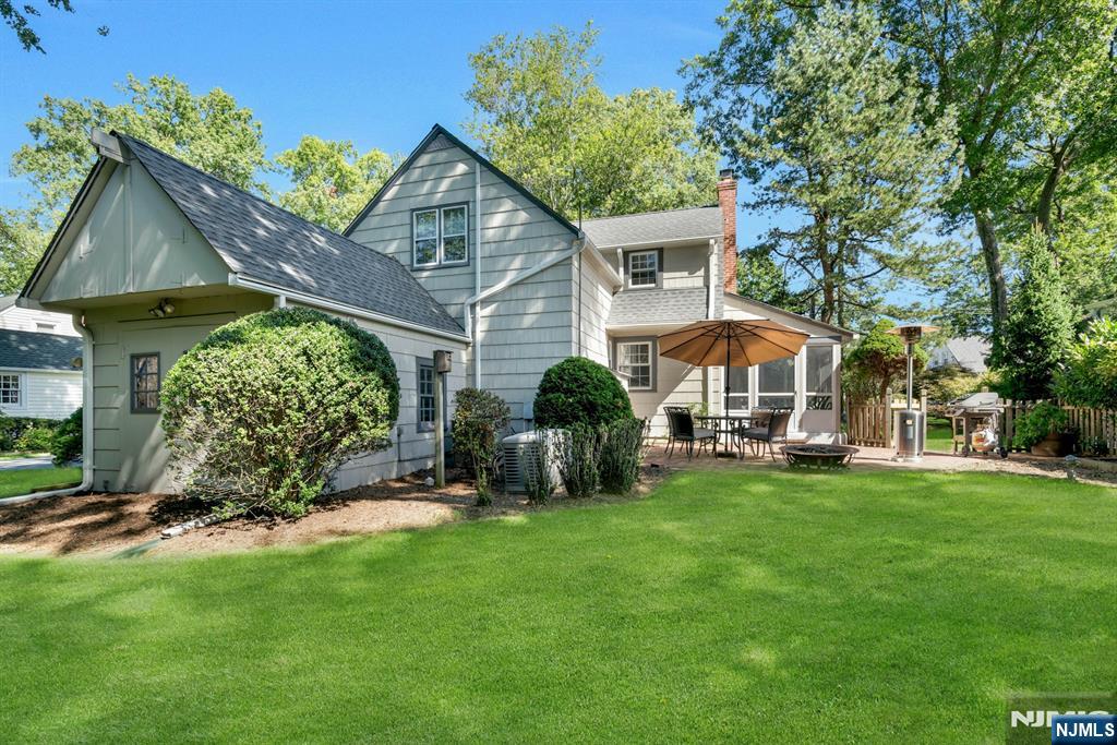 163 Cottage Road Wyckoff, NJ 07481 - Photo 31 of 35 Gallery Image 31