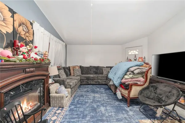 $385,000 | 136 San Luis Drive, Perris, CA 92571