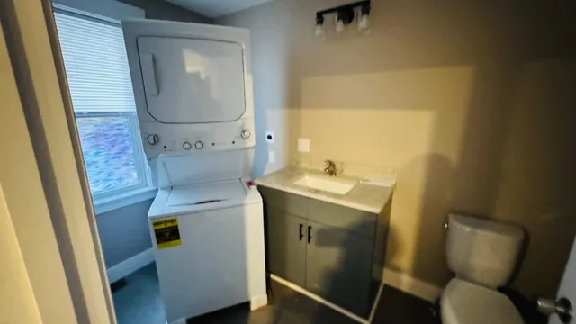 $2,800 | 7 Charles Street, Dover, NH 03820