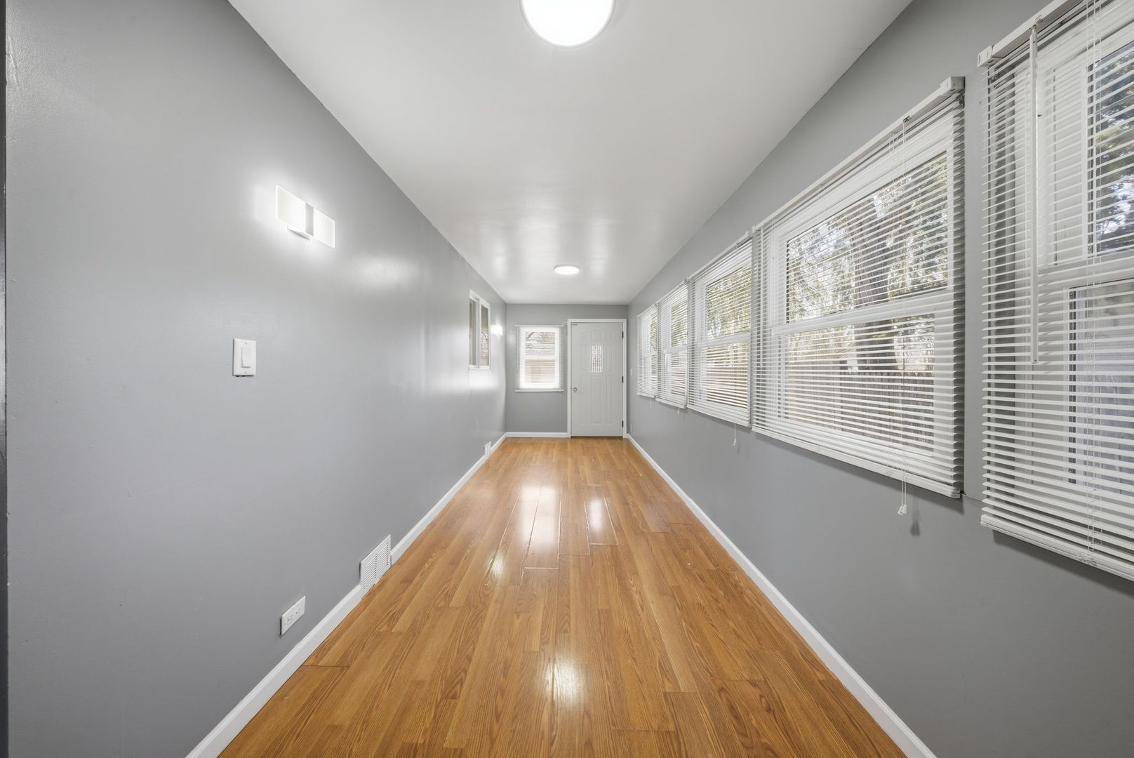 117 Hook Road Carpentersville, IL 60110 - Photo 7 of 21