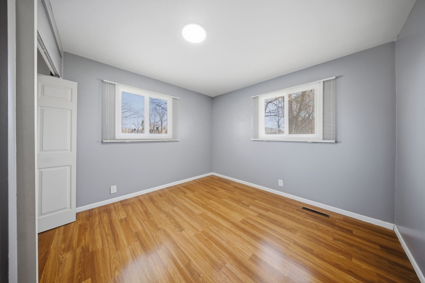 117 Hook Road Carpentersville, IL 60110 - Photo 9 of 21