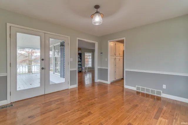 $440,000 | 360 Evergreen Plaza, Santa Claus, IN 47579